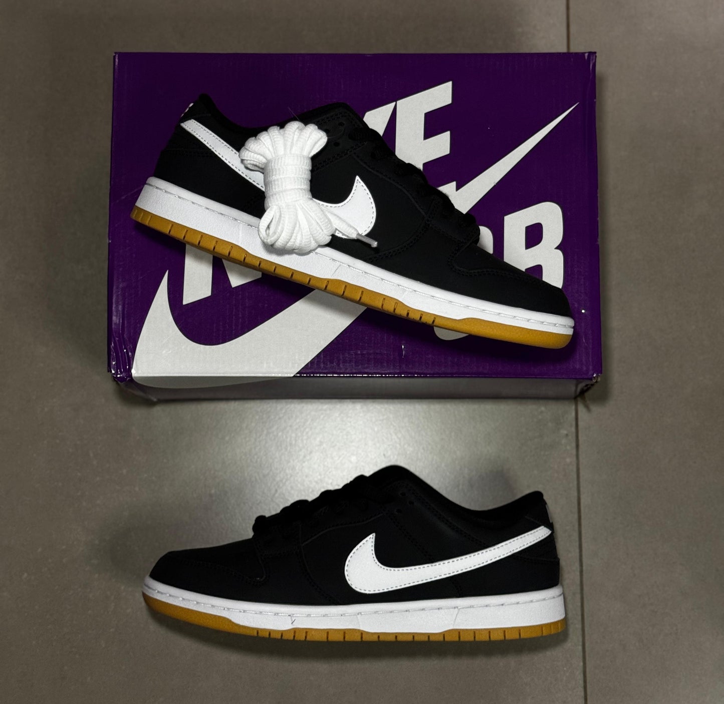 Nike SB Dunk Low Pro Black Gum Tênis