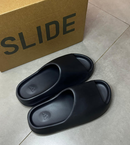 Yeezy Slide Black