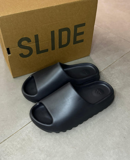 Yeezy Slide Black