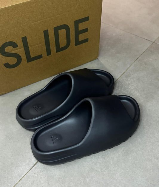 Yeezy Slide Black