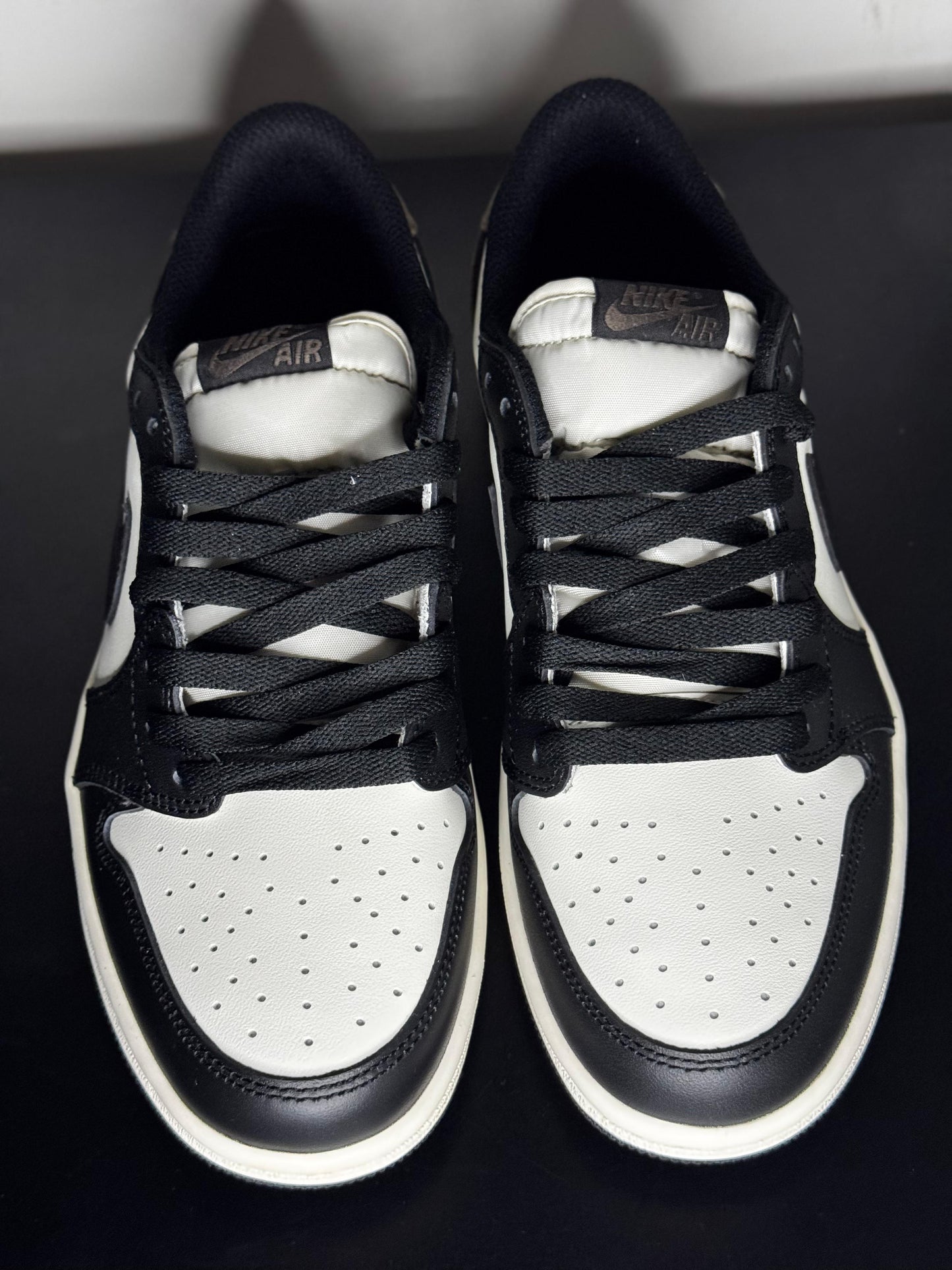 Air Jordan 1 Low OG Mocha