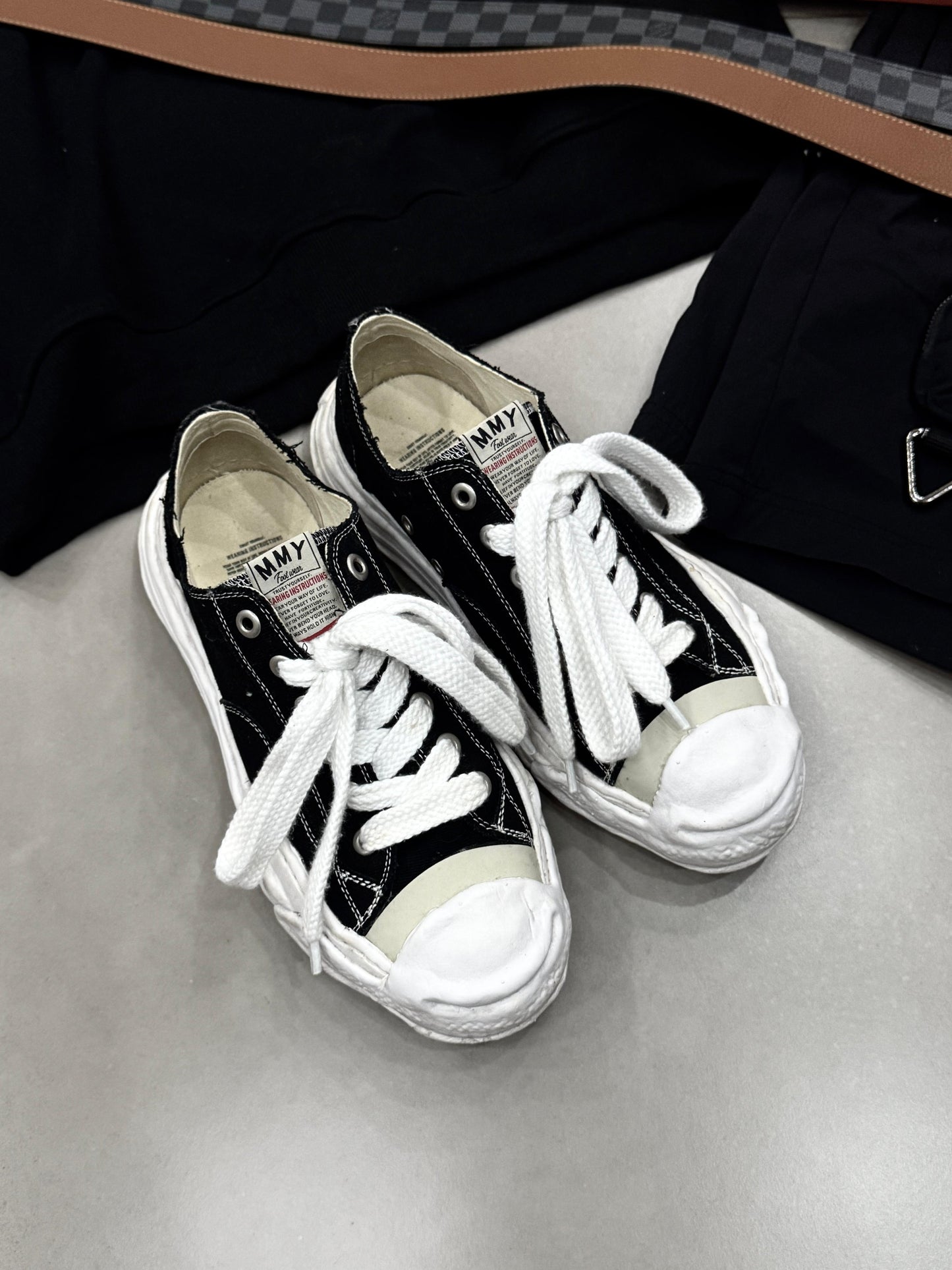 Mihara Yasuhiro Hank OG Sole Canvas Low Black